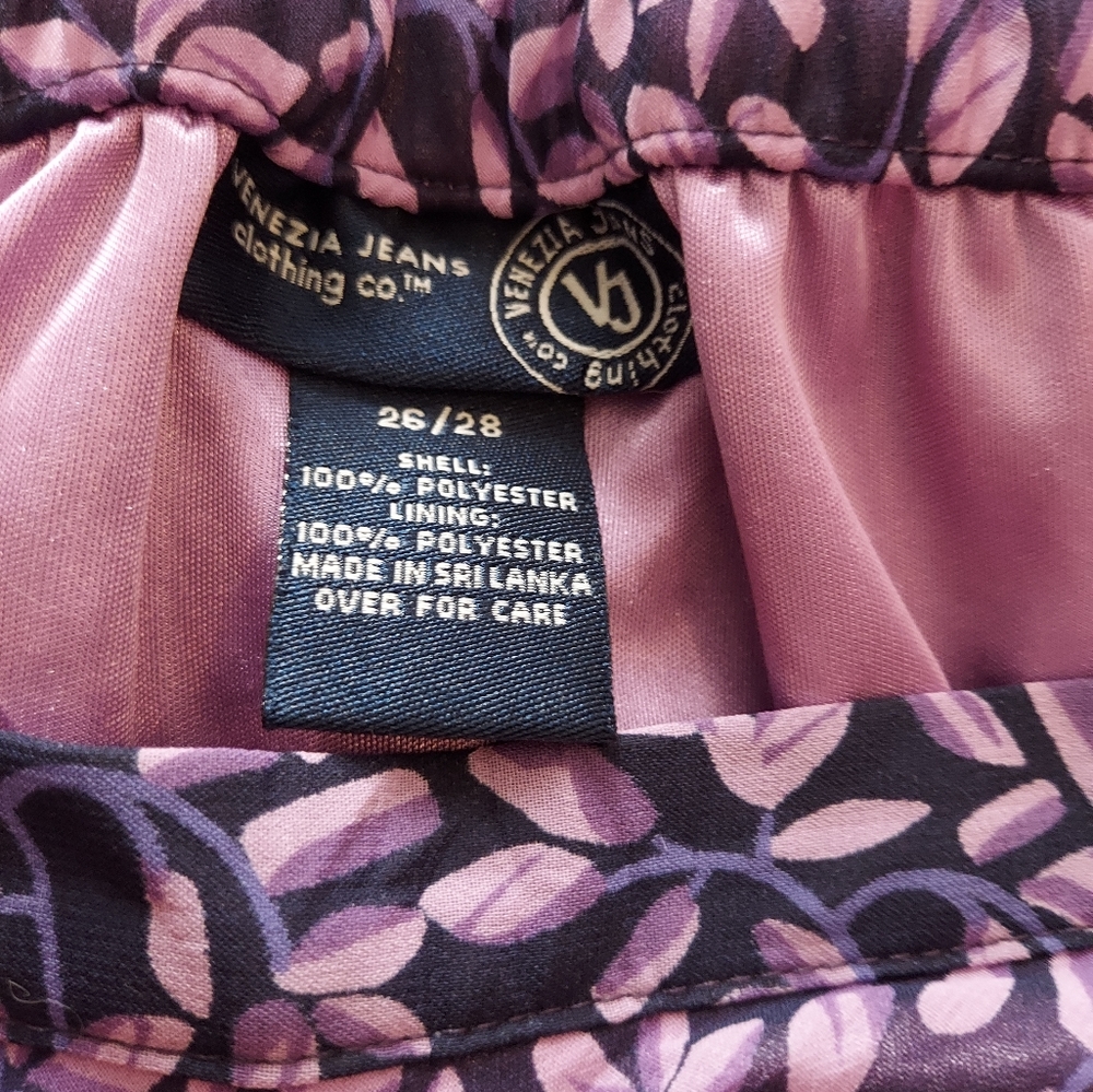 3/$25 Plus Size Skirt 26/28 Purple - Picture 2 of 4